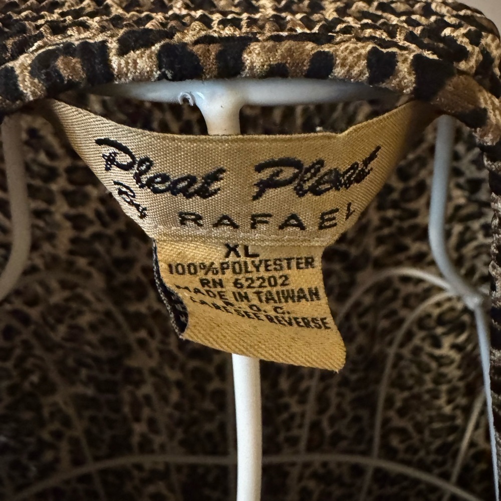 RAFAEL Leopard Patterned Top - Picture 4 of 5